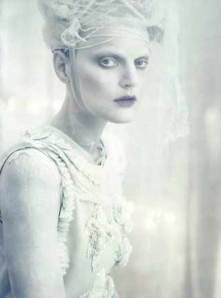 © Paolo Roversi